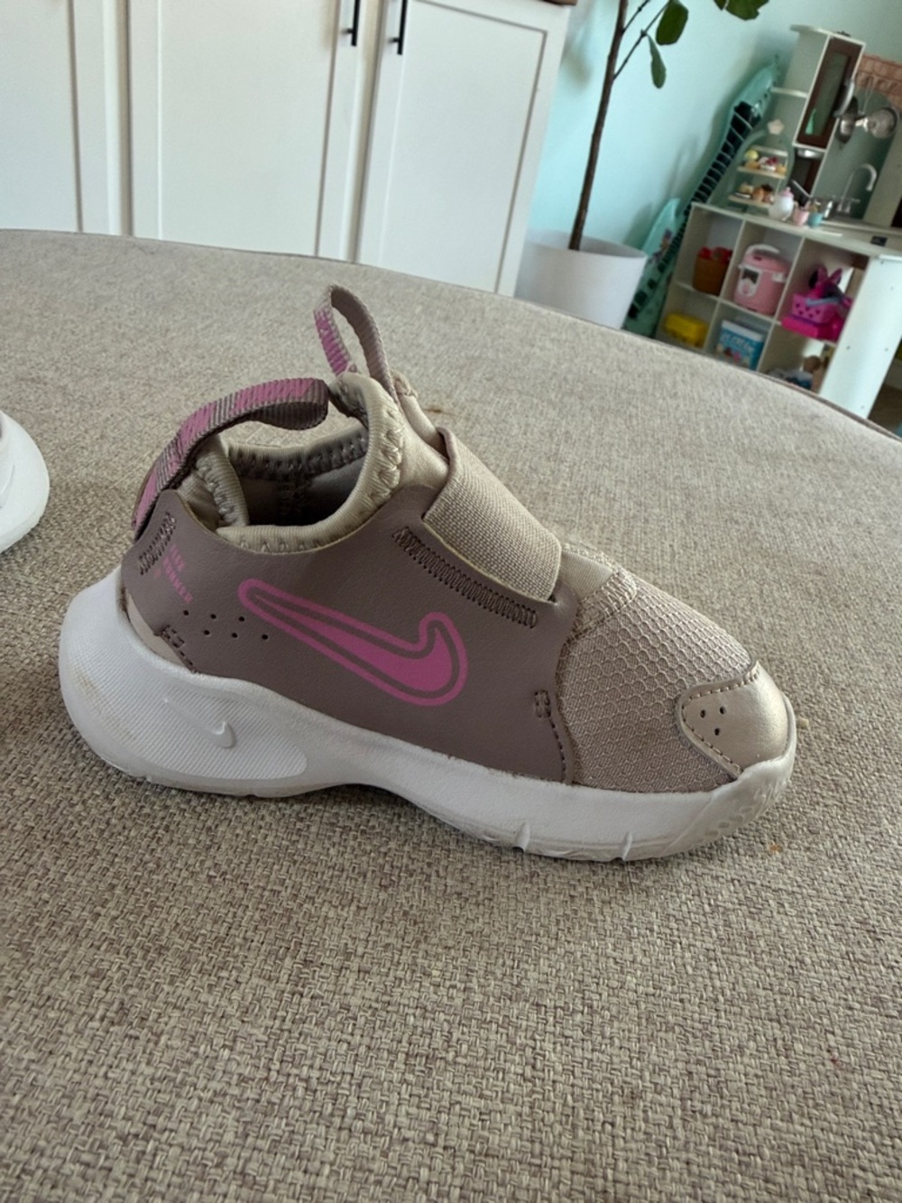 Nike Kids Slip-On Sneaker Taupe with Pink Swoosh